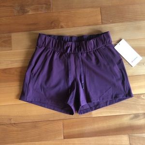 On the fly lululemon short